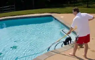 How To Clean Bottom Of Pool